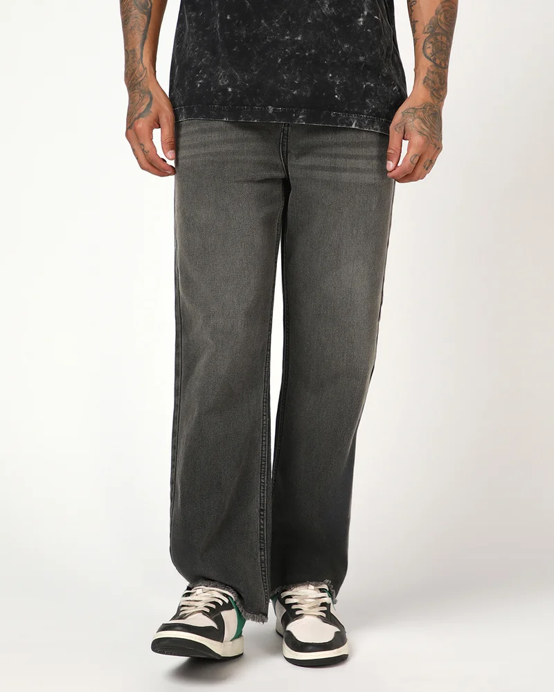 بيواكوف Men's Black Washed Straight Fit Mid-Rise Jeans